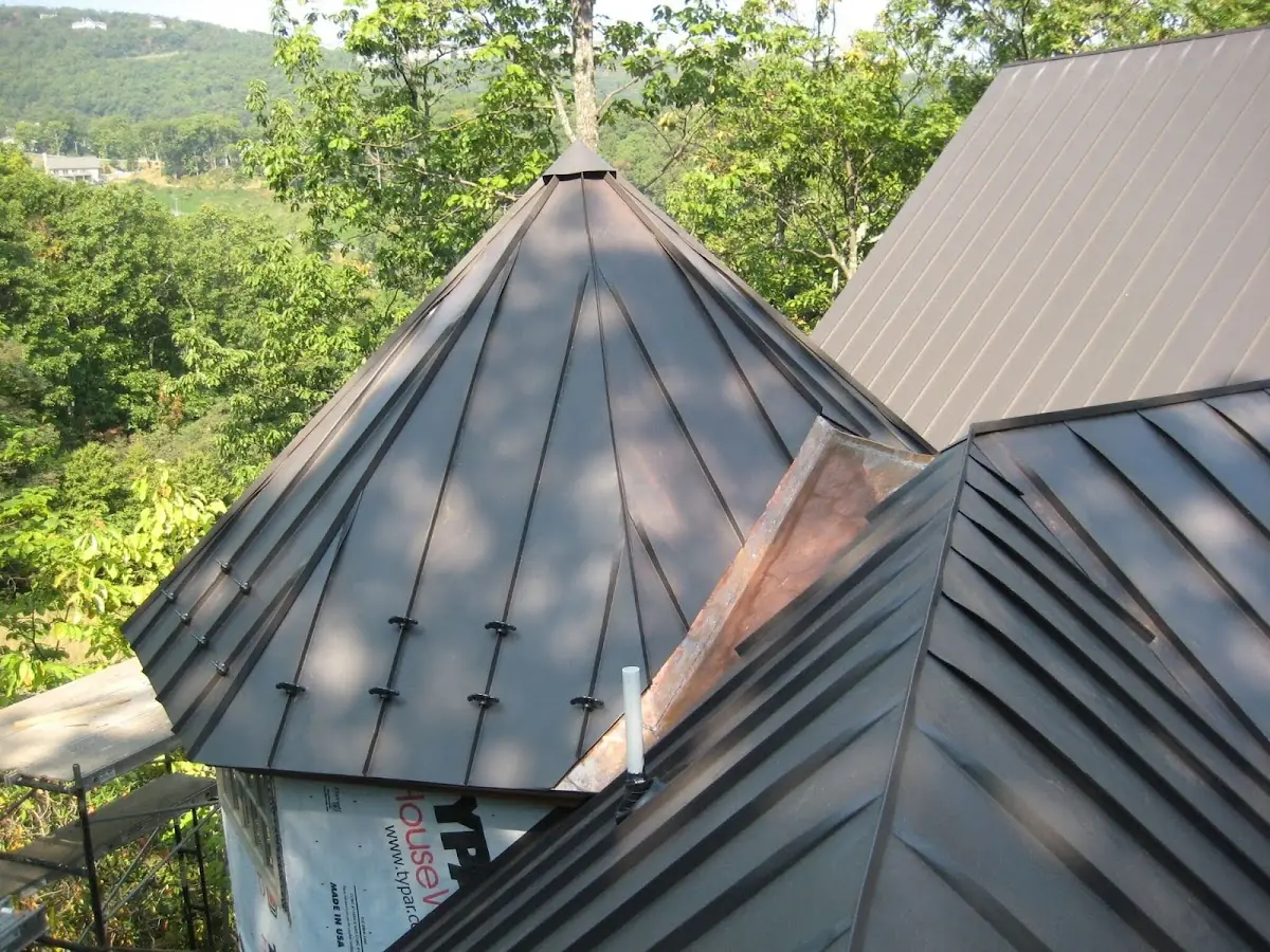 Professional Roof Tarp Installation by Craftsman Roofing in Lake Country